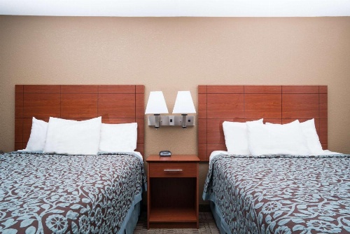 Days Inn by Wyndham Mankato image 12